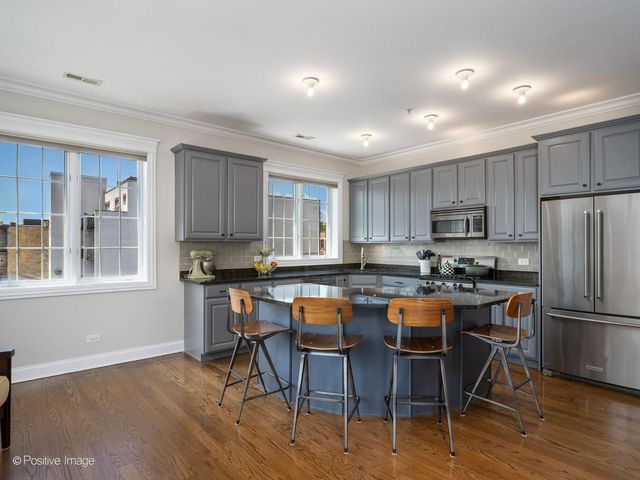 1453 W Irving Park Road 305, Chicago, IL 60613