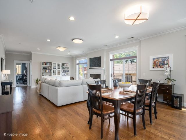 1453 W Irving Park Road 305, Chicago, IL 60613