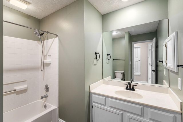 3479 Fishinger Mill Drive, Hilliard, OH 43026