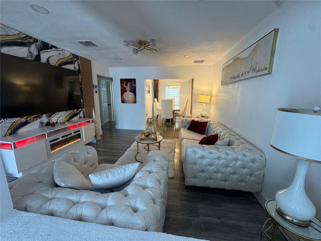 427 NW 19th Ave 0, Fort Lauderdale, FL 33311