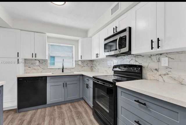 427 NW 19th Ave 0, Fort Lauderdale, FL 33311