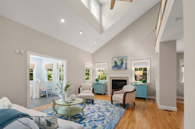 32 Old Framingham Rd 8, Sudbury, MA 01776