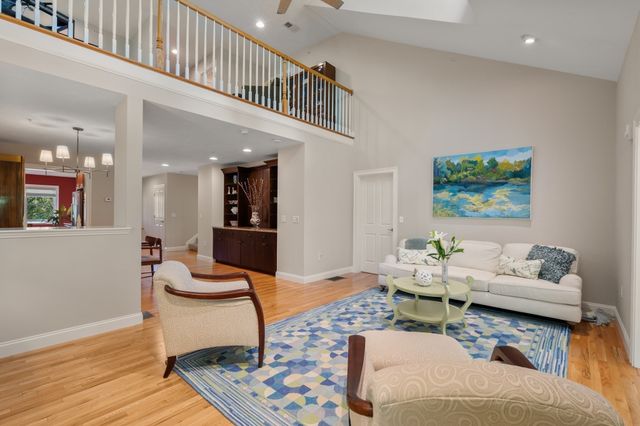 32 Old Framingham Rd 8, Sudbury, MA 01776