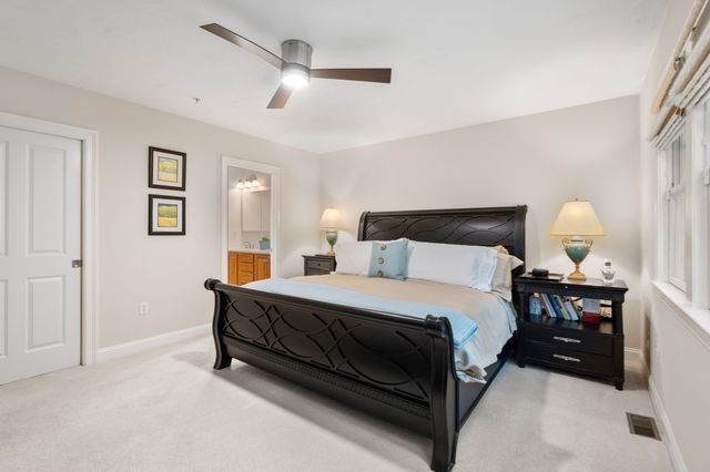 32 Old Framingham Rd 8, Sudbury, MA 01776