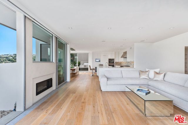3642 Beverly Ridge Drive, Sherman Oaks, CA 91423