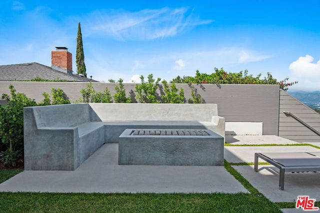 3642 Beverly Ridge Drive, Sherman Oaks, CA 91423