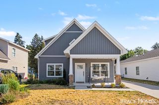 1808 Robinson Street, Grand Haven City, MI 49417