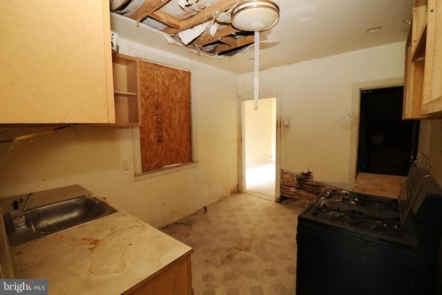 406 W GRANGE AVE, Philadelphia, PA 19120