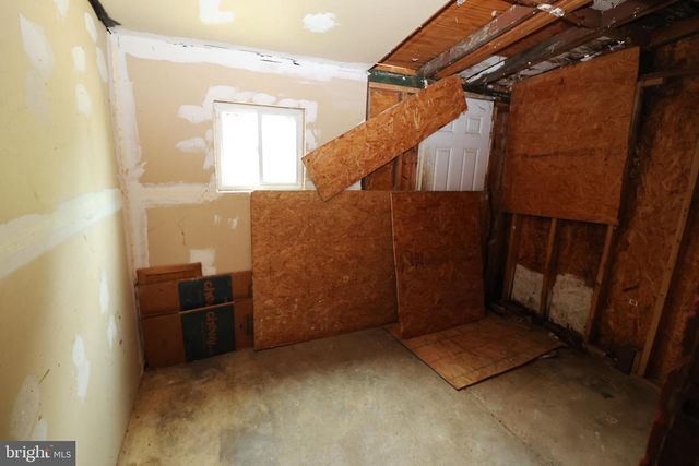 406 W GRANGE AVE, Philadelphia, PA 19120