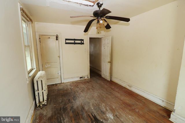 406 W GRANGE AVE, Philadelphia, PA 19120