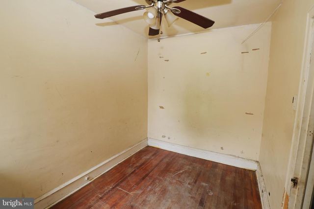 406 W GRANGE AVE, Philadelphia, PA 19120