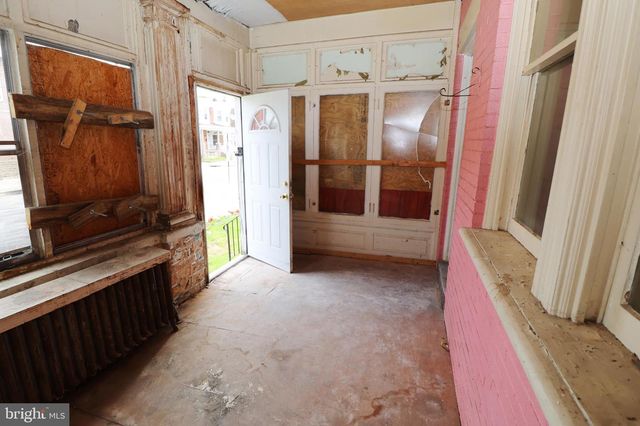 406 W GRANGE AVE, Philadelphia, PA 19120