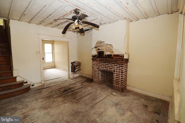 406 W GRANGE AVE, Philadelphia, PA 19120