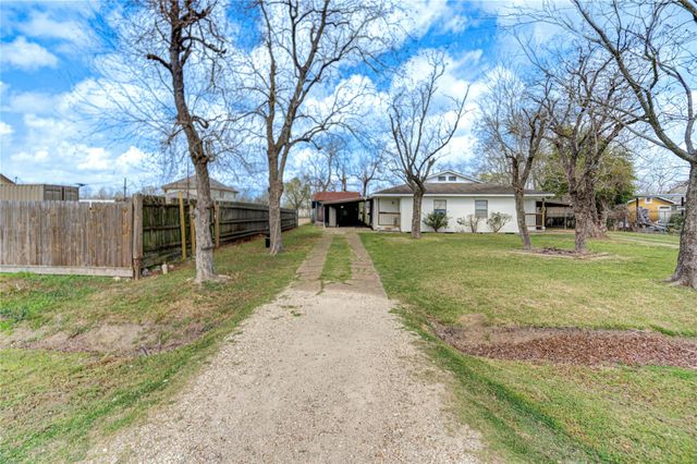 6109 Hertford Street, Houston, TX 77048