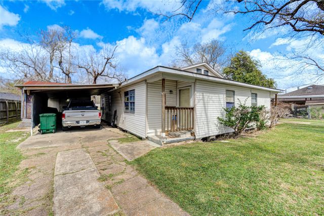 6109 Hertford Street, Houston, TX 77048