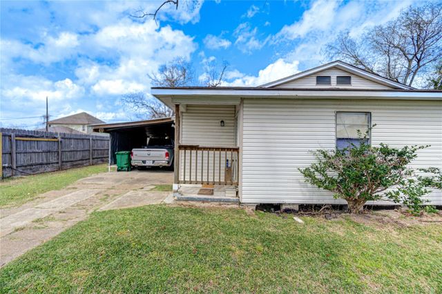 6109 Hertford Street, Houston, TX 77048