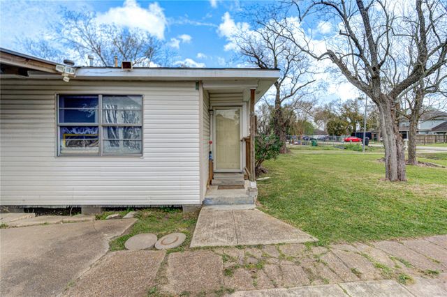 6109 Hertford Street, Houston, TX 77048