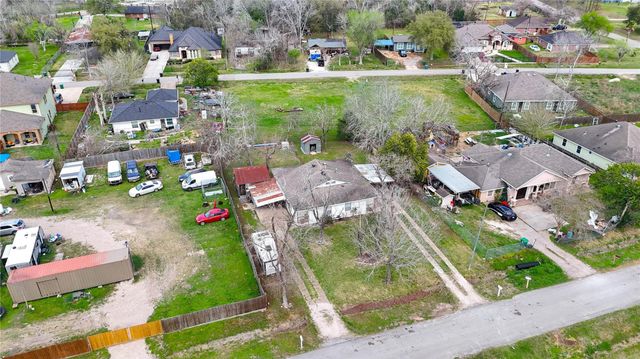 6109 Hertford Street, Houston, TX 77048