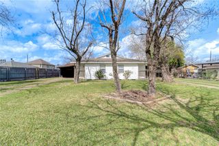 6109 Hertford Street, Houston, TX 77048