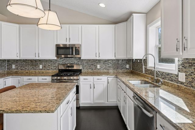 4025 126th Place, Savage, MN 55378