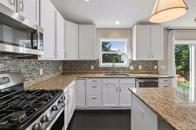 4025 126th Place, Savage, MN 55378