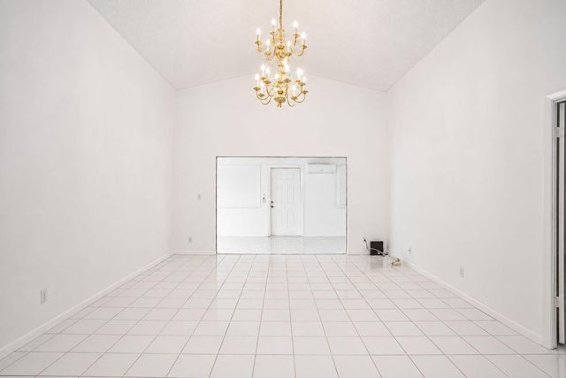 7606 Briar Cliff Circle, Lake Worth, FL 33467
