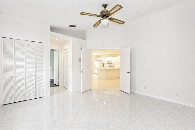 7606 Briar Cliff Circle, Lake Worth, FL 33467