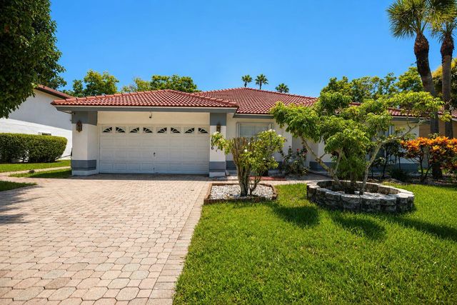 7606 Briar Cliff Circle, Lake Worth, FL 33467