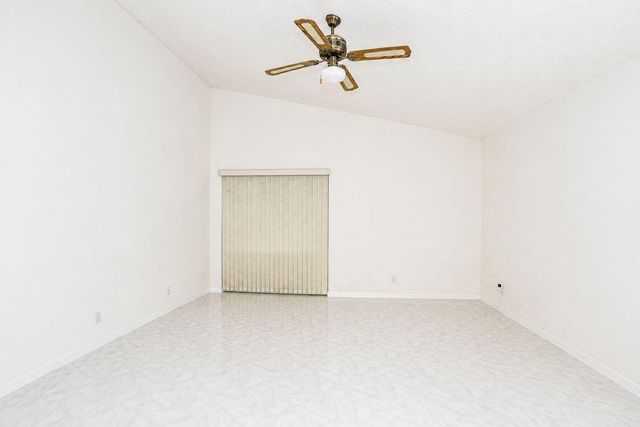 7606 Briar Cliff Circle, Lake Worth, FL 33467