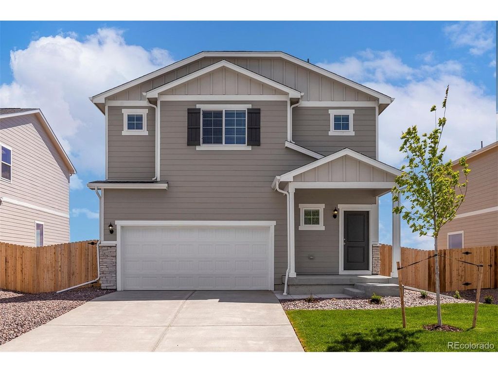 48160 Shetland Dr, Bennett, CO 80102