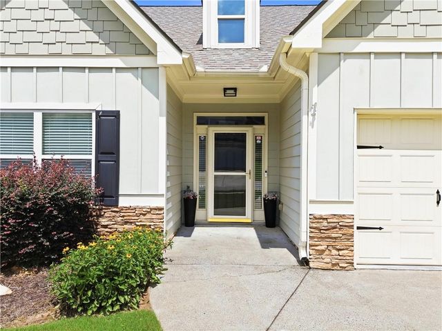 643 Royal Crest Court, Canton, GA 30115