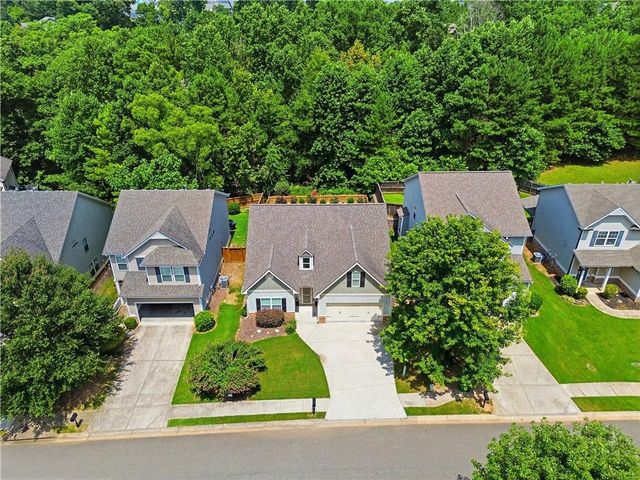 643 Royal Crest Court, Canton, GA 30115