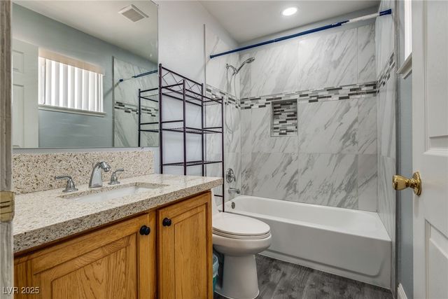 5403 Tamarus Street, Las Vegas, NV 89119