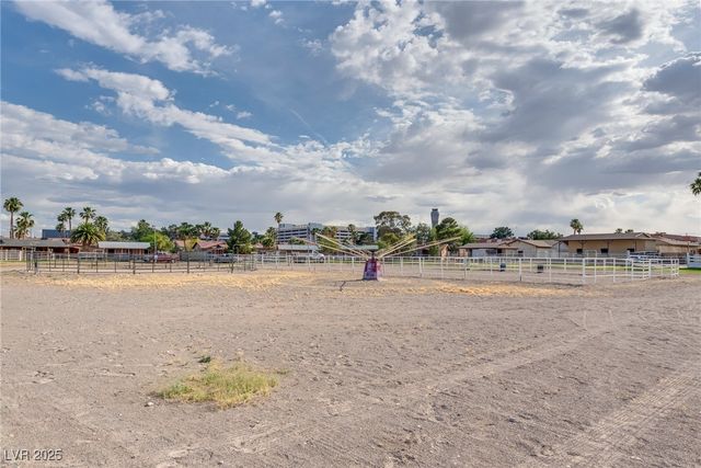 5403 Tamarus Street, Las Vegas, NV 89119