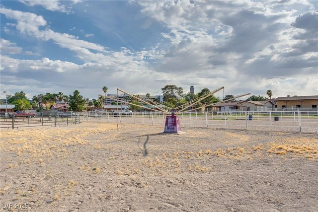 5403 Tamarus Street, Las Vegas, NV 89119