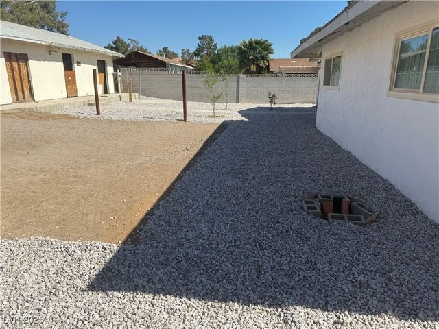 5403 Tamarus Street, Las Vegas, NV 89119