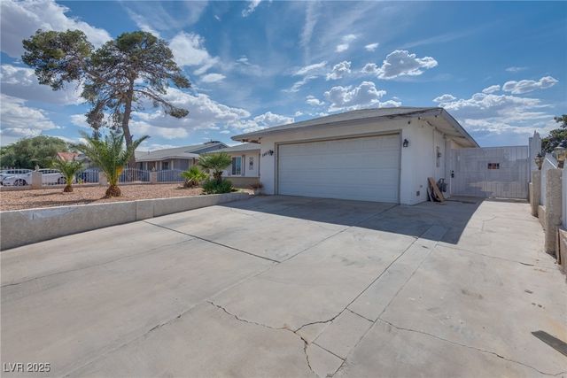 5403 Tamarus Street, Las Vegas, NV 89119