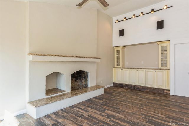 12 Fowler Lane, Mount Sinai, NY 11766