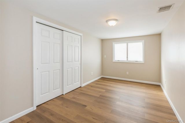 12 Fowler Lane, Mount Sinai, NY 11766