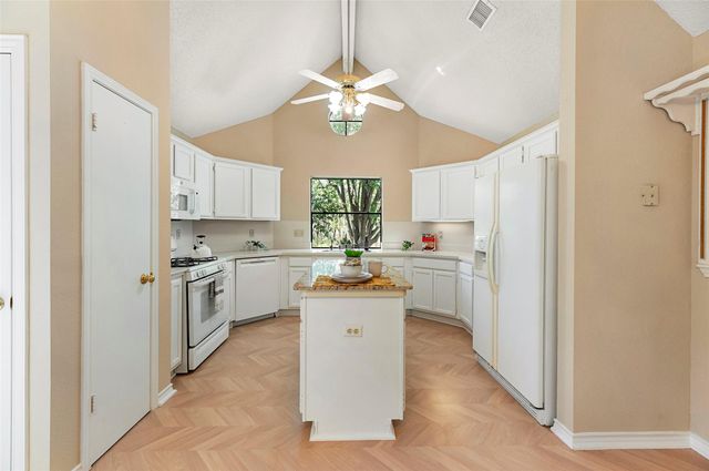 16318 Spotted Eagle DR, Leander, TX 78641