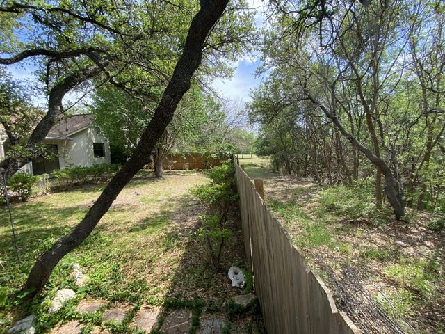16318 Spotted Eagle DR, Leander, TX 78641
