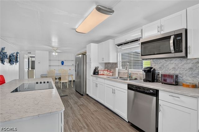 14716 Nantucket RD 411, North Fort Myers, FL 33917