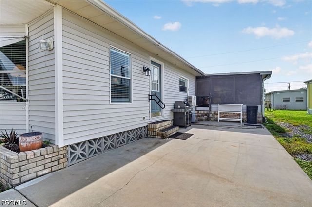 14716 Nantucket RD 411, North Fort Myers, FL 33917