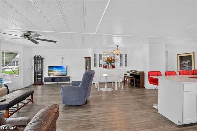 14716 Nantucket RD 411, North Fort Myers, FL 33917