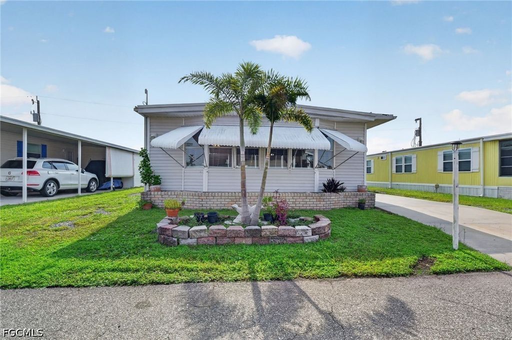 14716 Nantucket RD 411, North Fort Myers, FL 33917