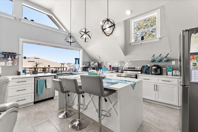 8255 LAKE UNDERHILL ROAD, Orlando, FL 32825