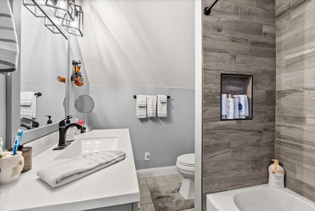 8255 LAKE UNDERHILL ROAD, Orlando, FL 32825