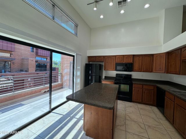 305 S Wilson Street Unit 111, Tempe, AZ 85281