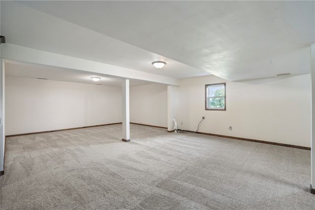 6752 29th Avenue, Shellsburg, IA 52332