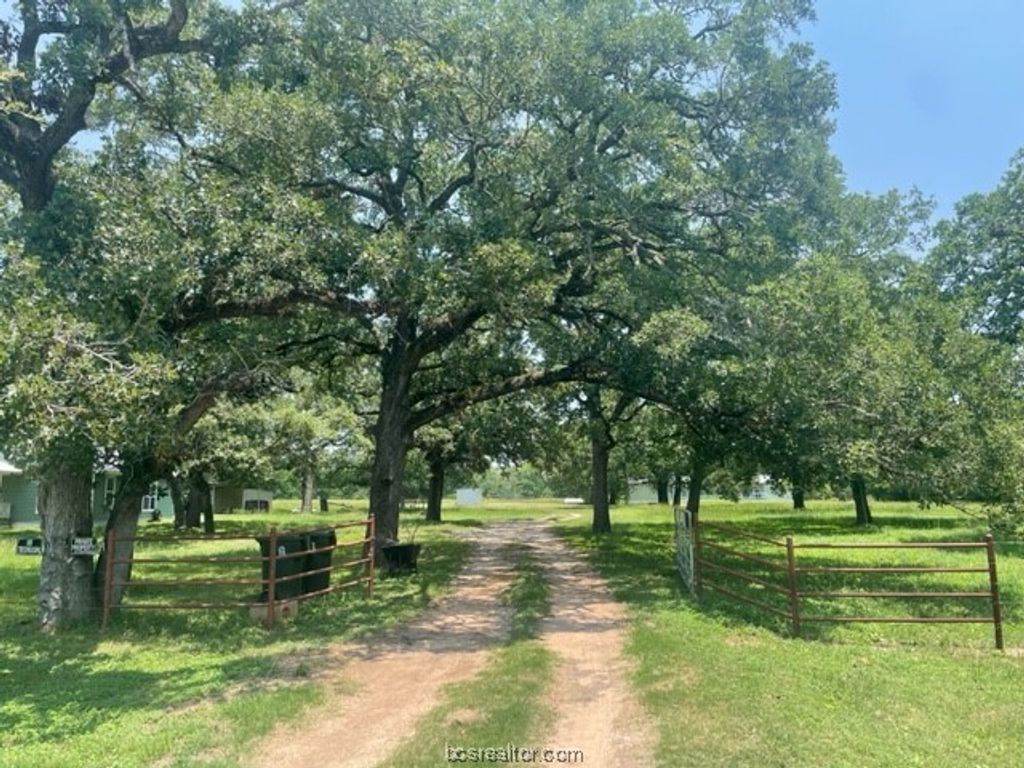 4731 Silver Hill Road COB, Bryan, TX 77807 — photo 4